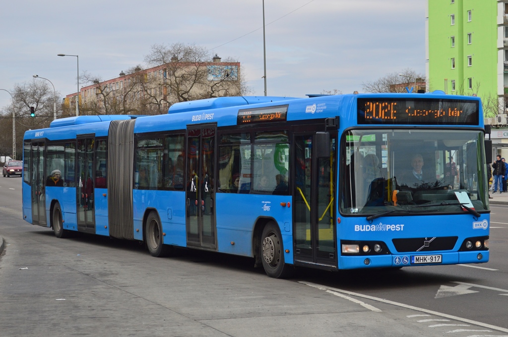 Венгрия, Volvo 7000A № MHK-917