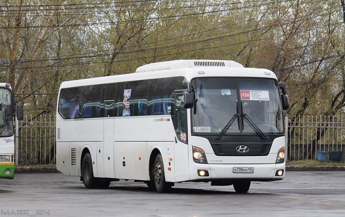 Красноярский край, Hyundai Universe Space Luxury № Н 738 НН 124