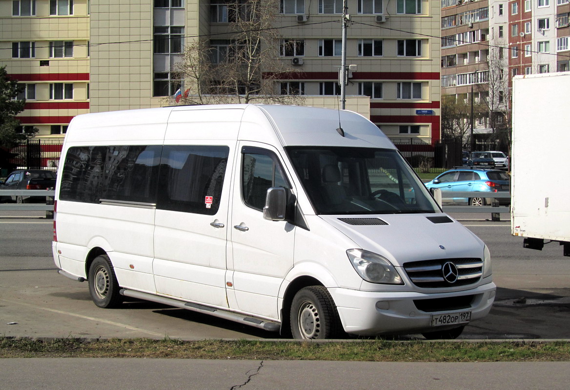 Москва, Mercedes-Benz Sprinter W906 313CDI № Т 482 ОР 197