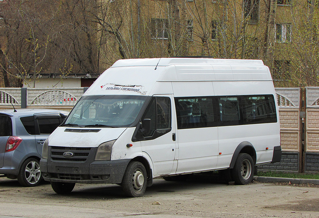 Новосибирская область, Нижегородец-222708  (Ford Transit) № А 565 ОС 154; Новосибирская область — Автобусы без номеров