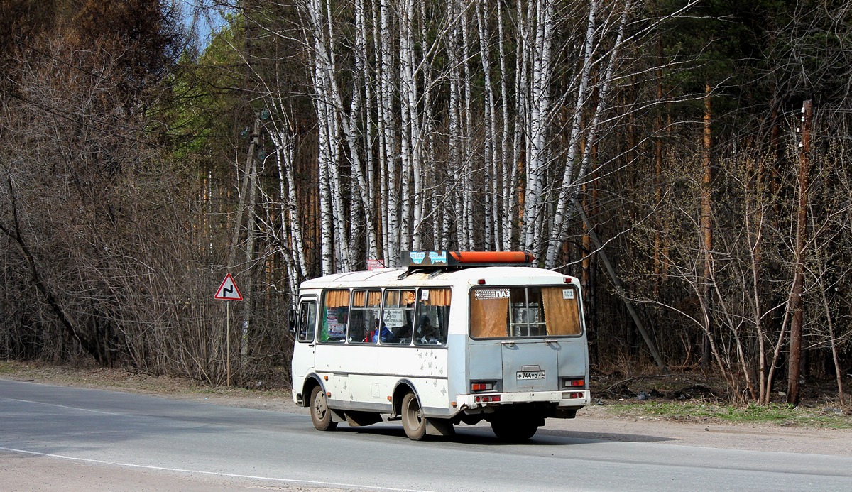 Томская область, ПАЗ-32051-110 № Е 744 УО 70