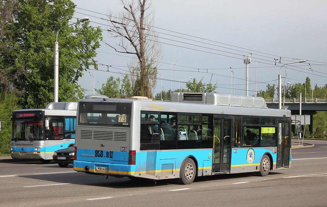 Алматы, Yutong ZK6120HGM № 013