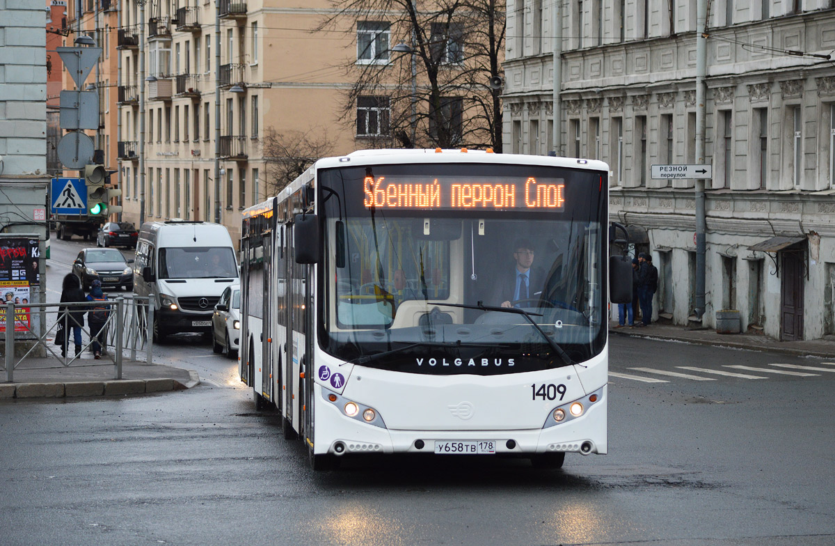 Автобус питер великие. 56 Автобус Санкт Петербург. Автобус 56 Петербург. Автобус 2 СПБ. Автобус 449 Москва.