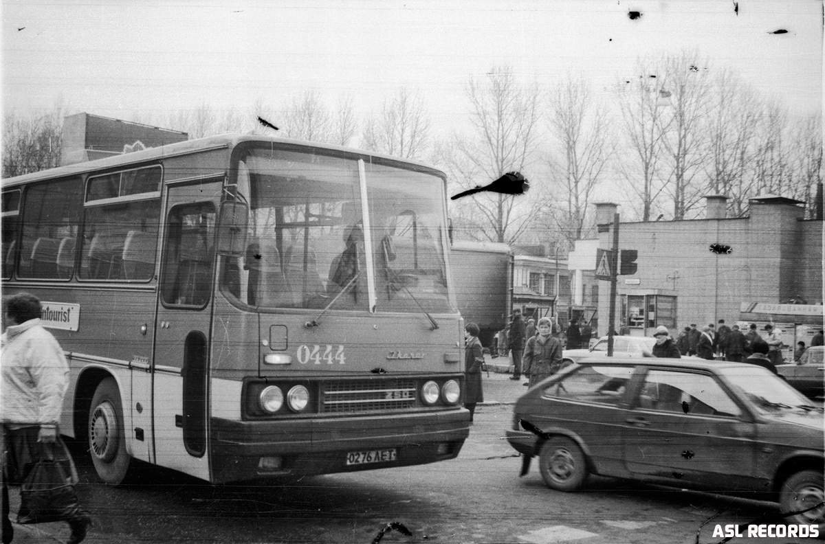 Sankt Peterburgas, Ikarus 250.93 Nr. 0444