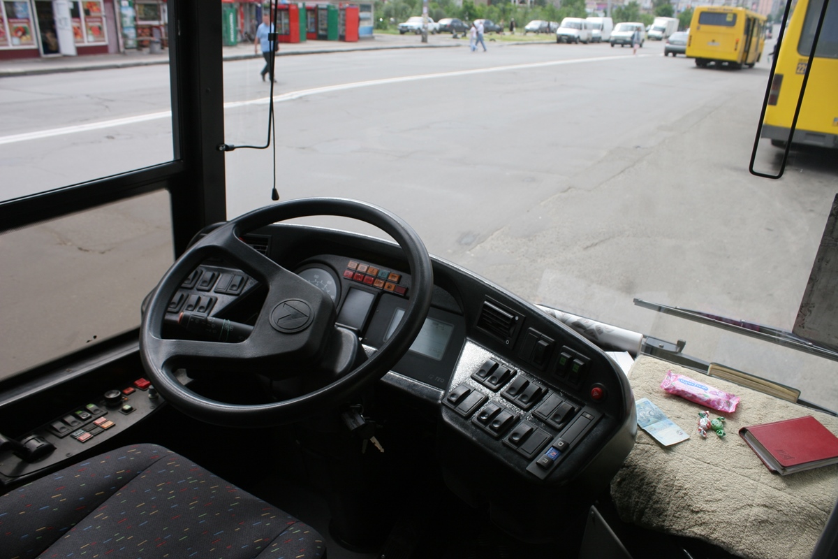 Киев, ЛАЗ A183N1 № AA 1642 OX