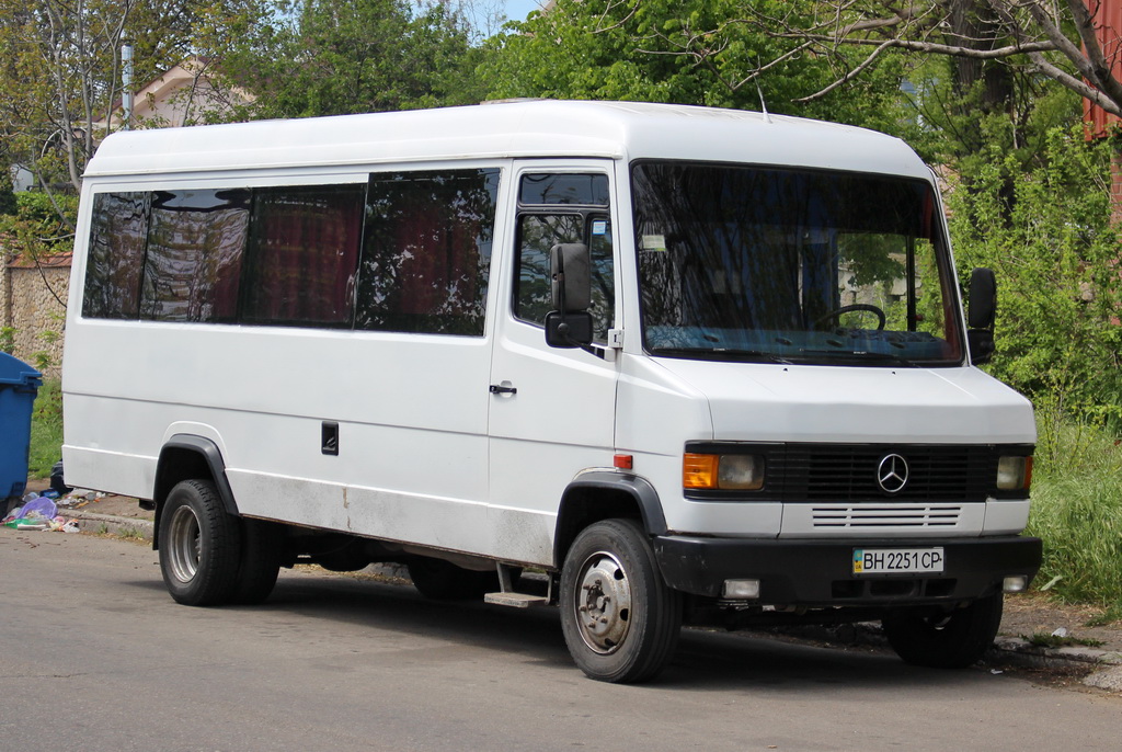 Одесская область, Mercedes-Benz T2 811D № BH 2251 CP