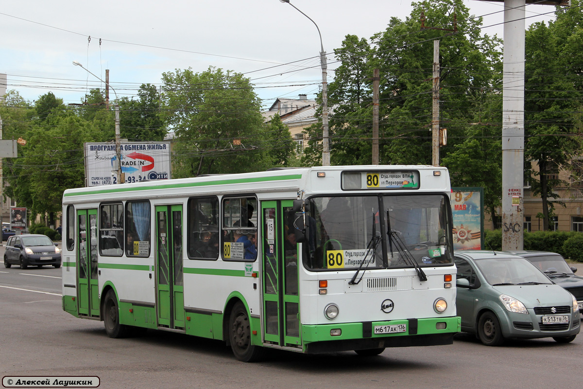 Воронежская область, ЛиАЗ-5256.40 № М 617 АК 136