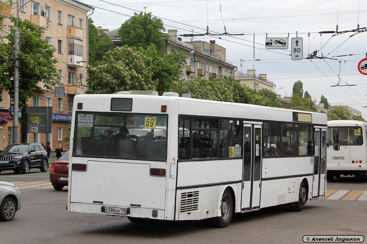 Воронежская область, Mercedes-Benz O405 № С 588 АВ 136