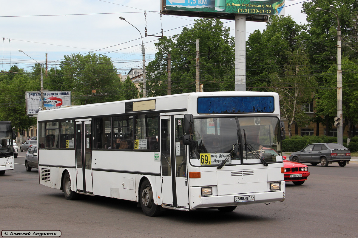 Воронежская область, Mercedes-Benz O405 № С 588 АВ 136