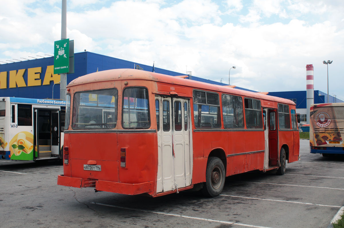 Свердловская область, ЛиАЗ-677МБ № В 872 ЕТ 196