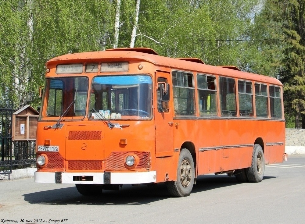 Свердловская область, ЛиАЗ-677МБ № В 872 ЕТ 196