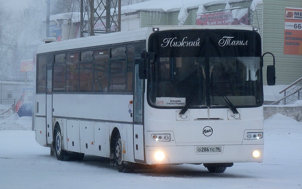 Свердловская область, ЛиАЗ-5256.23-01 (ГолАЗ) № 82