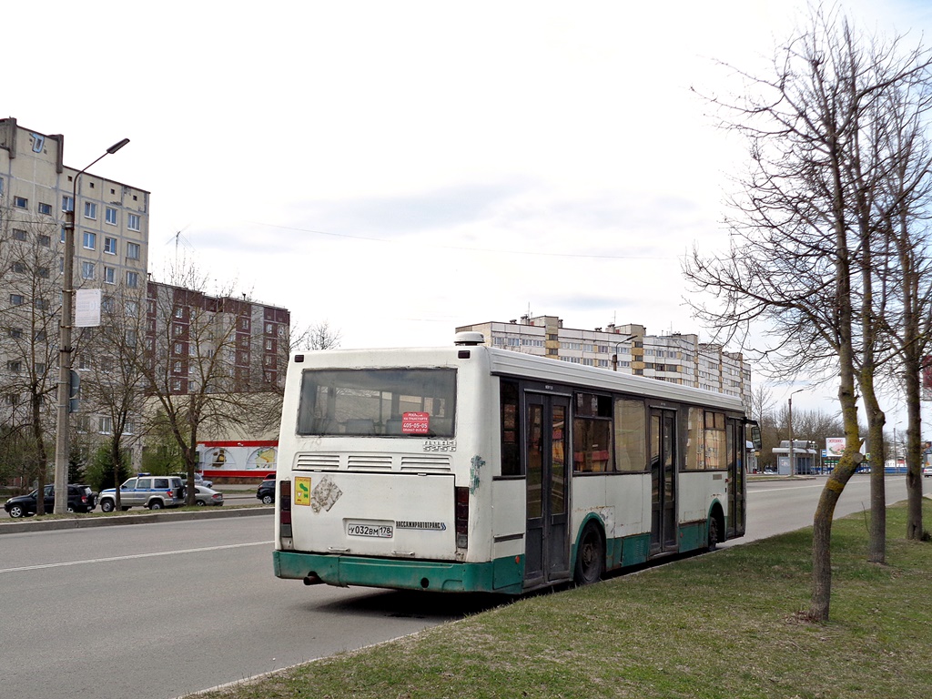 Ленинградская область, ЛиАЗ-5256.25 № 04141