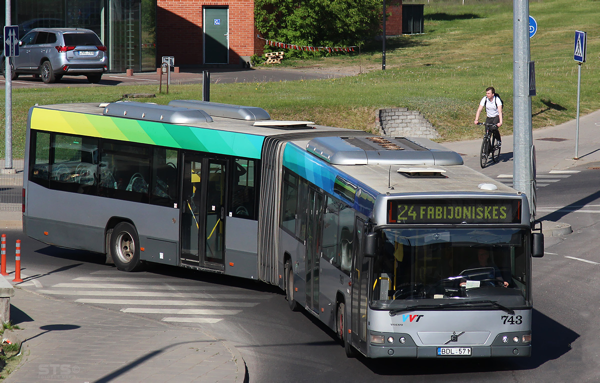 Литва, Volvo 7700A № 743