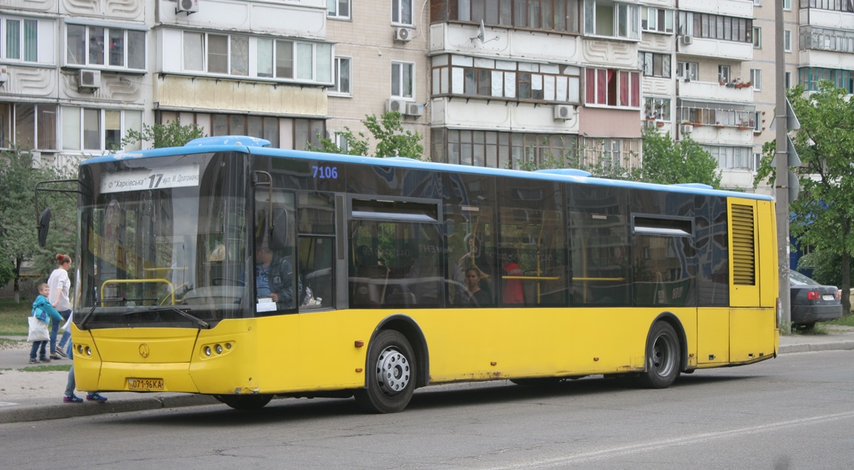 Киев, ЛАЗ A183D1 № 7106