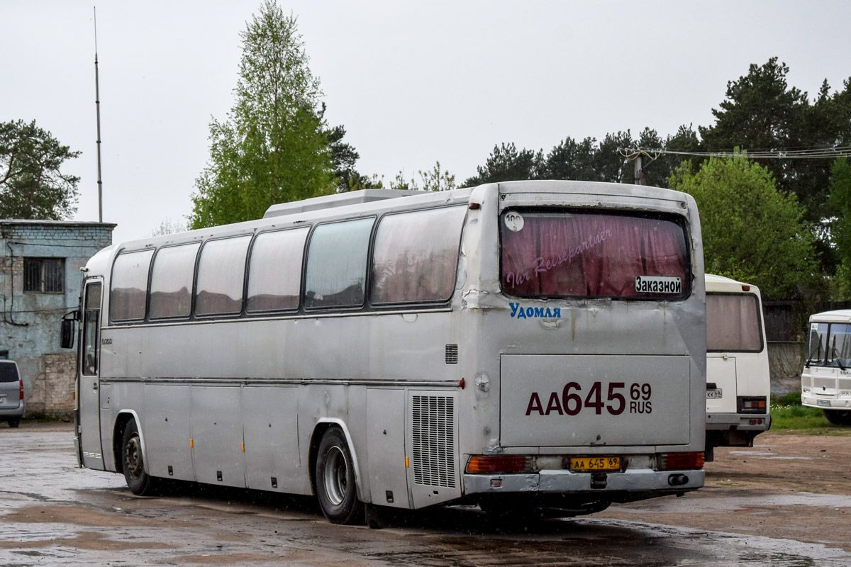 Тверская область, Mercedes-Benz O303-15RHD № АА 645 69