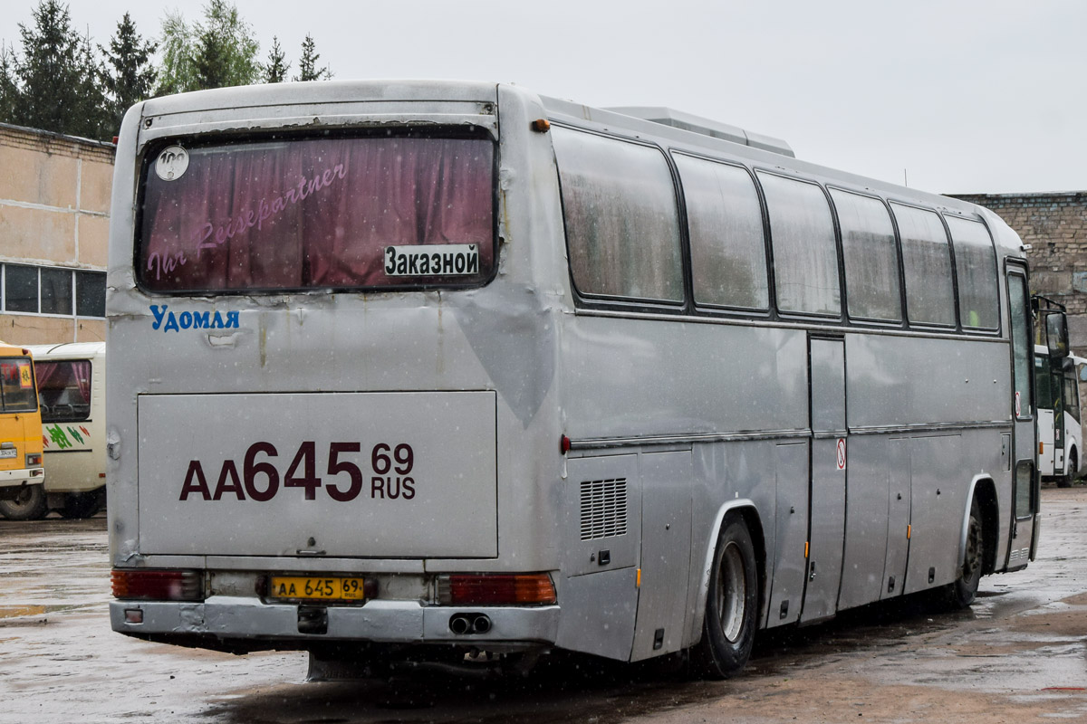 Тверская область, Mercedes-Benz O303-15RHD № АА 645 69