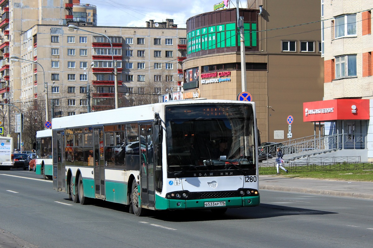 Санкт-Петербург, Волжанин-6270.06 