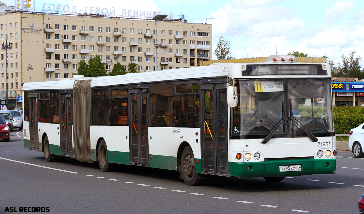 Санкт-Петербург, ЛиАЗ-6213.20 № 7197