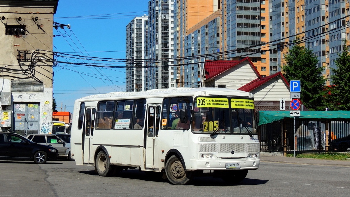 Санкт-Петербург, ПАЗ-4234-05 № У 792 ОР 178