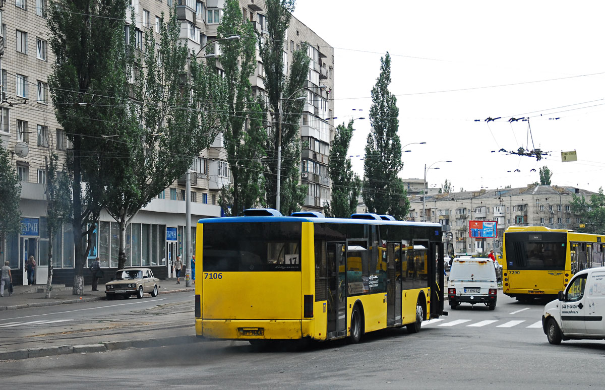 Киев, ЛАЗ A183D1 № 7106