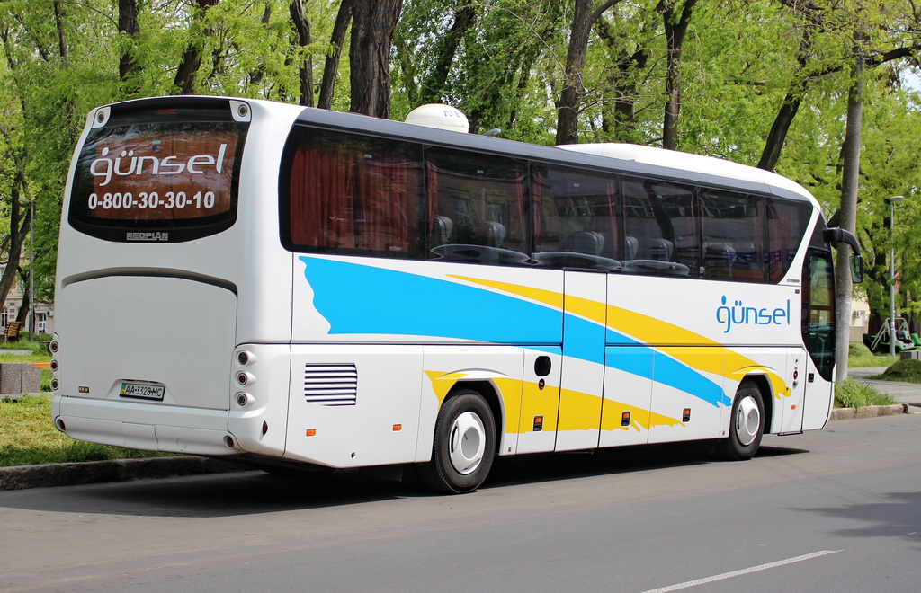 Киев, Neoplan P21 N2216SHD Tourliner SHD № AA 3328 MC