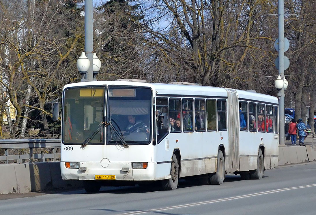 Псковская область, Mercedes-Benz O345G № 669