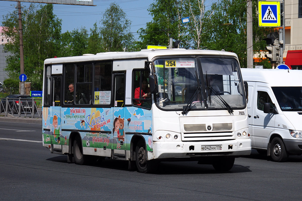 Санкт-Петербург, ПАЗ-320402-05 № 7935