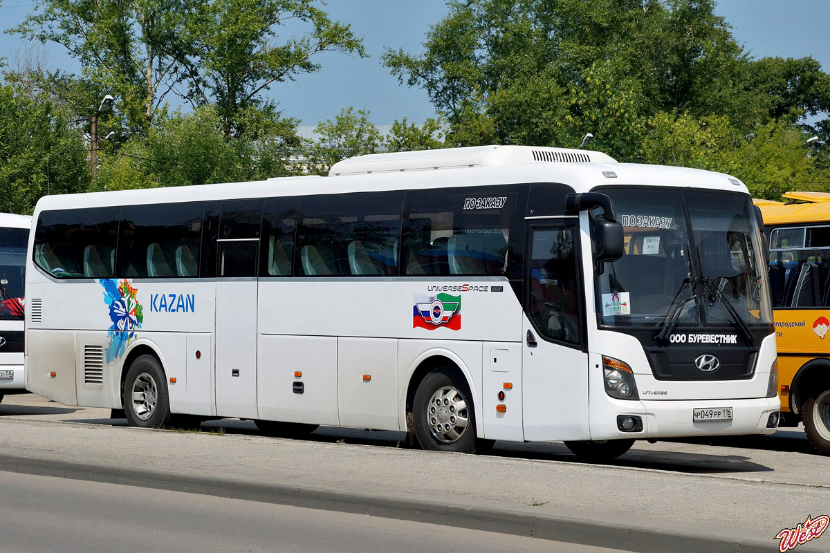 Татарстан, Hyundai Universe Space Luxury № Р 049 РР 116