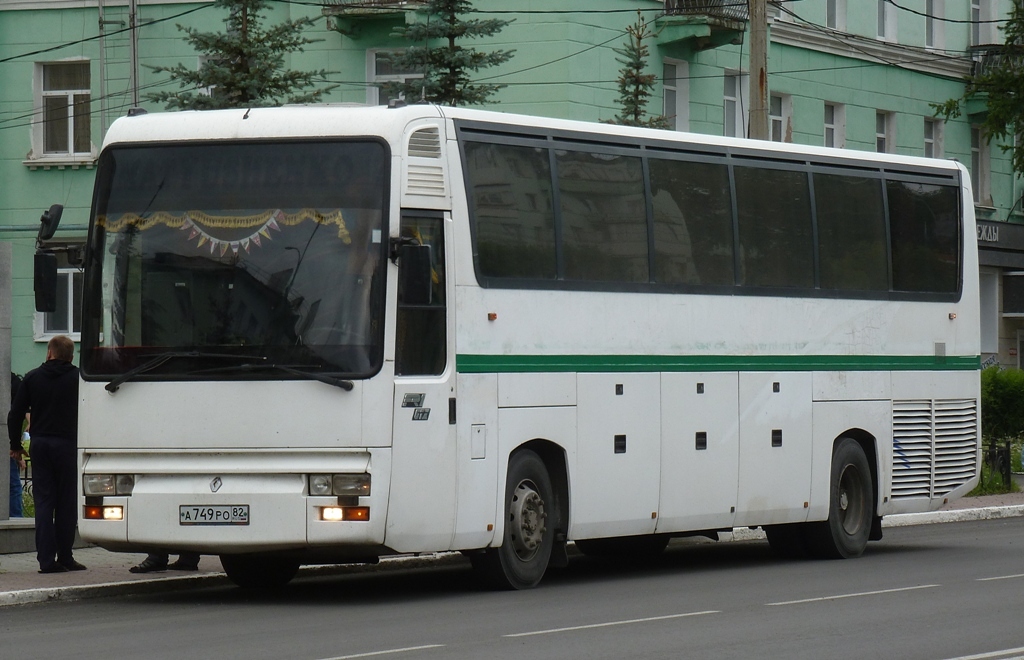 Свердловская область, Renault FR1 GTX № А 749 РО 82