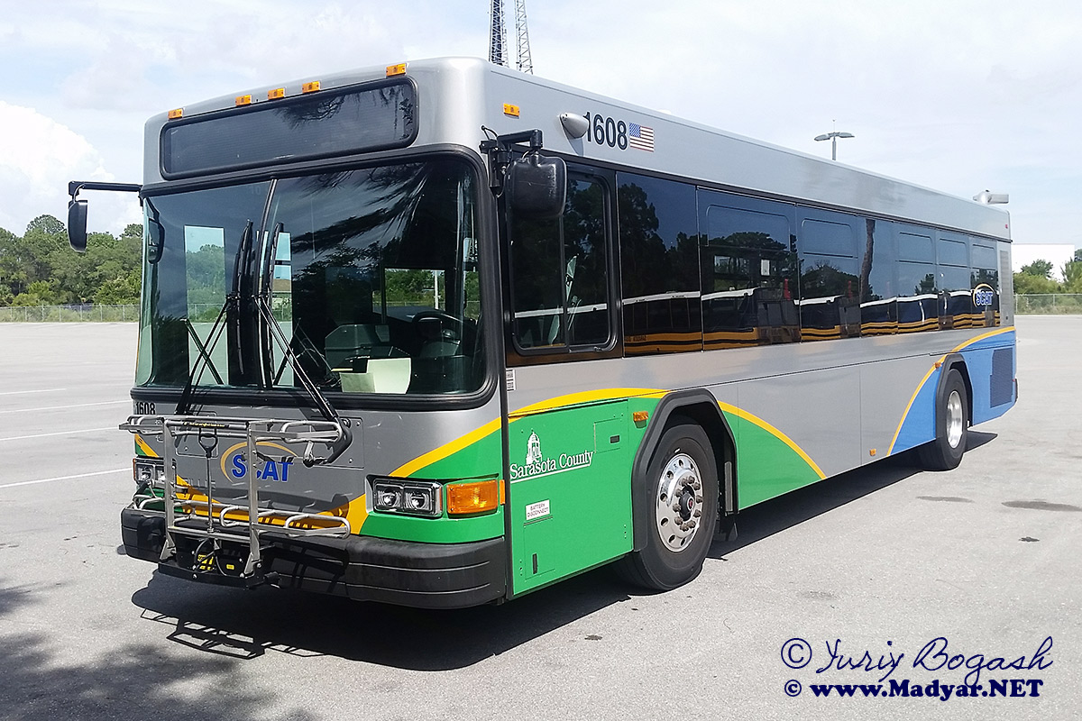 США, Gillig Low Floor № 1608