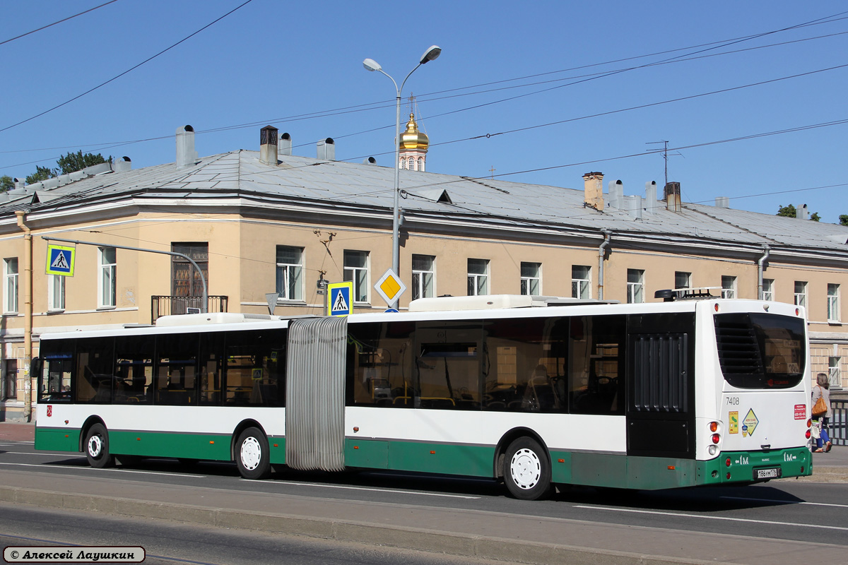 Sankt Petersburg, Volgabus-6271.00 Nr. 7408