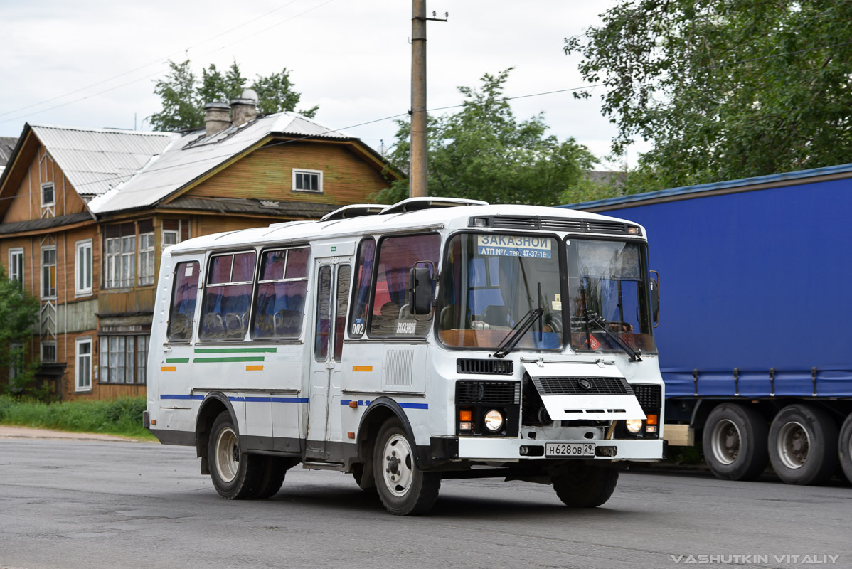 Архангельская область, ПАЗ-3205-110 № 002