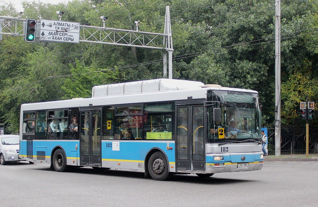 Алматы, Yutong ZK6120HGM № 182