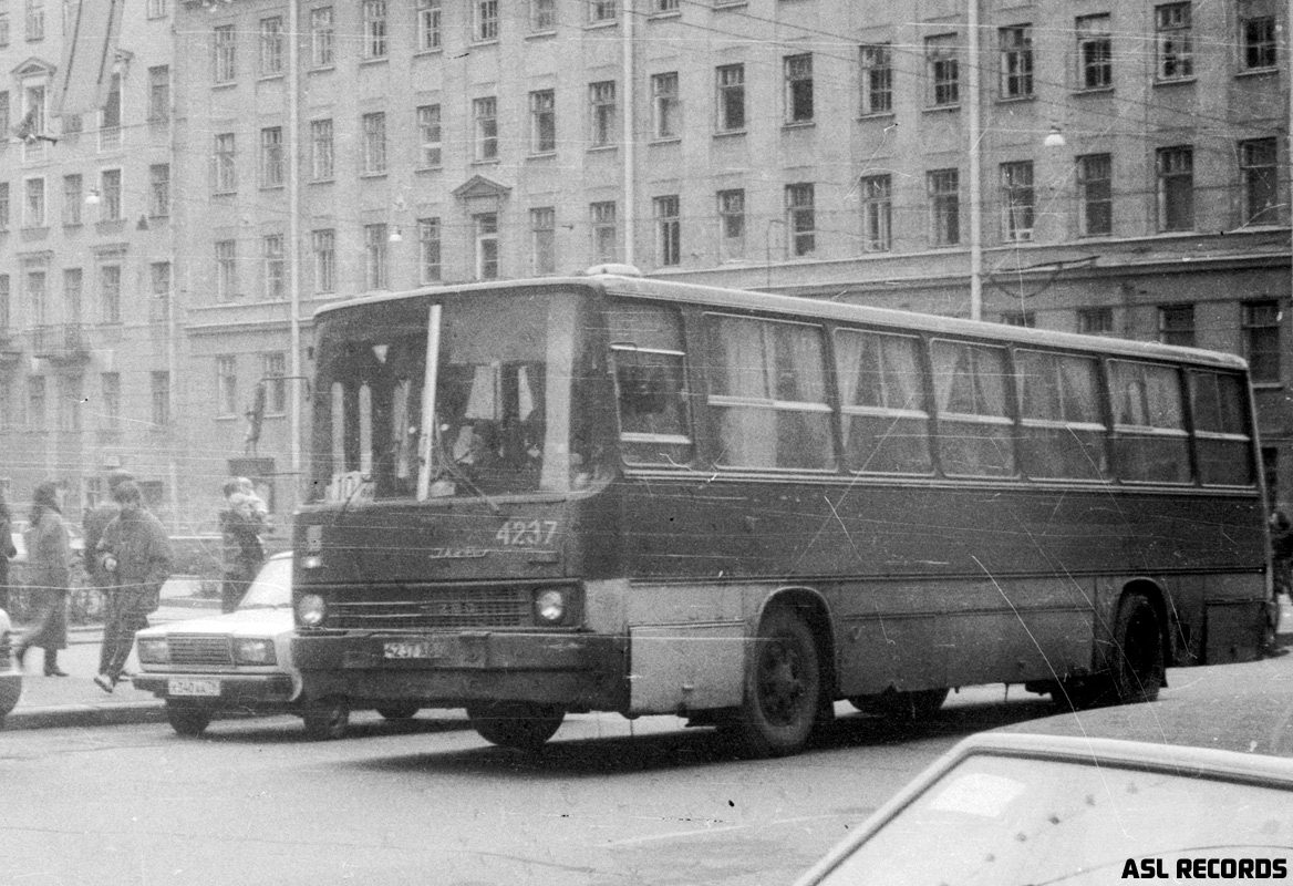 Санкт-Петербург, Ikarus 260.37 № 4237