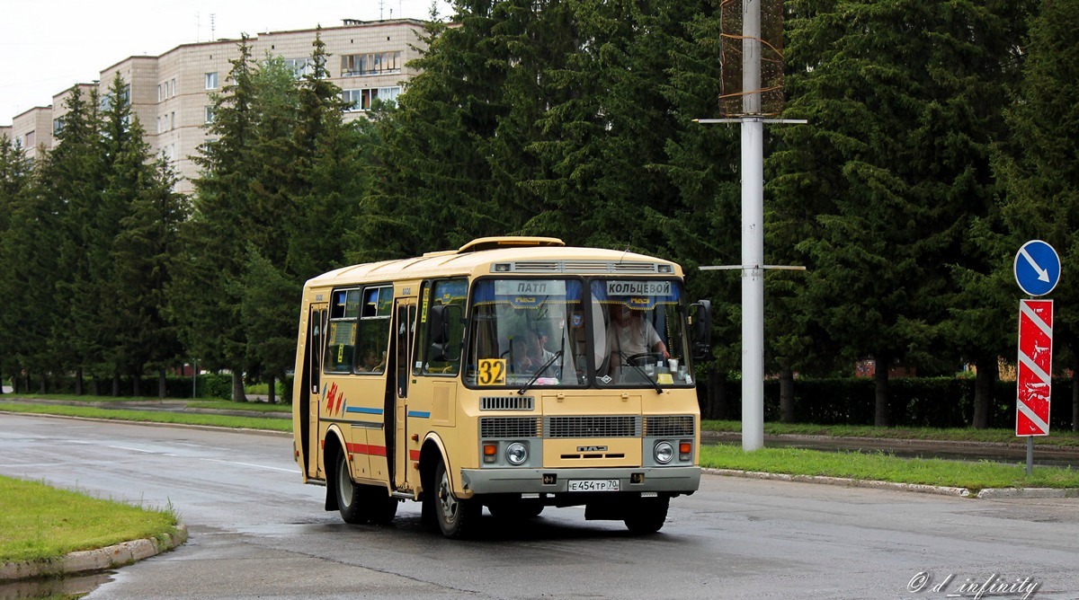 Obwód tomski, PAZ-32054 Nr Е 454 ТР 70