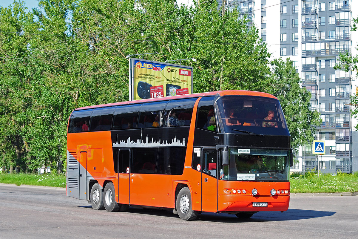 Вологодская область, Neoplan PB1 N1122/3C Skyliner C № В 909 ОК 35