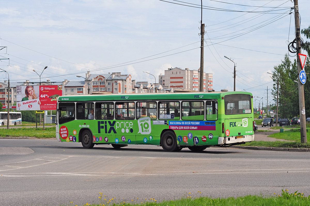 Novgorod region, Mercedes-Benz O345 č. 437