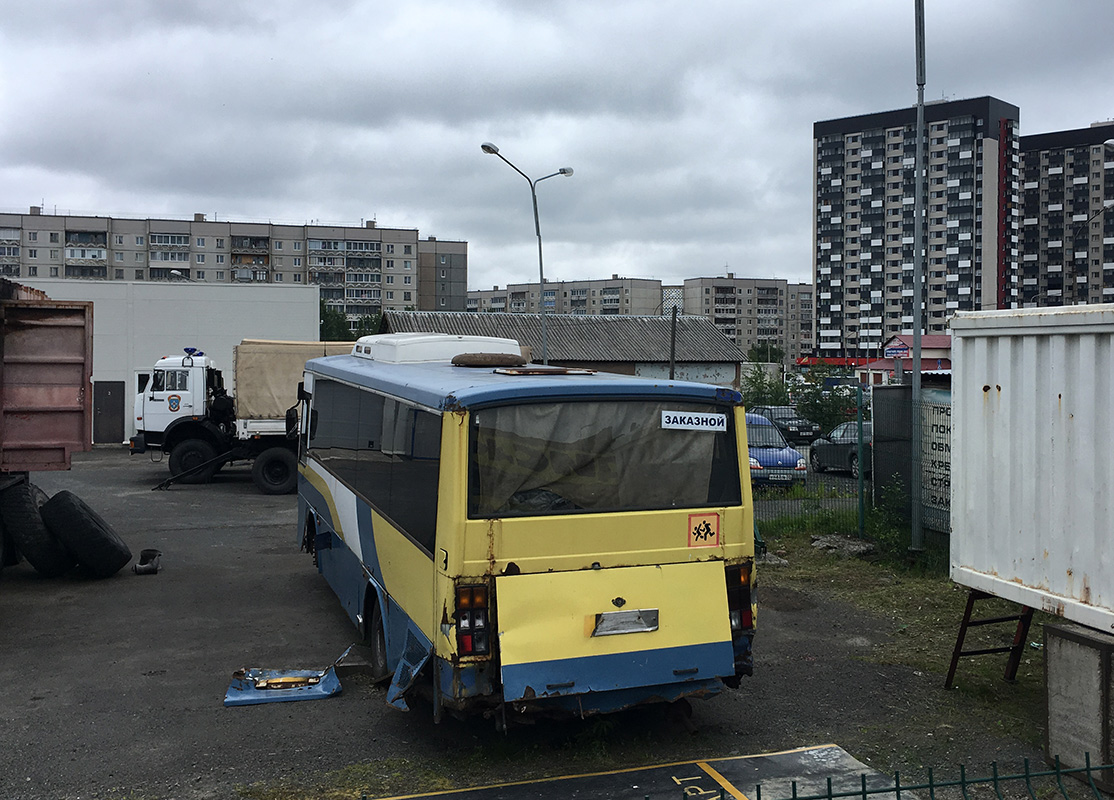 Карелия, Kia AM818 Cosmos № К 221 РР 10