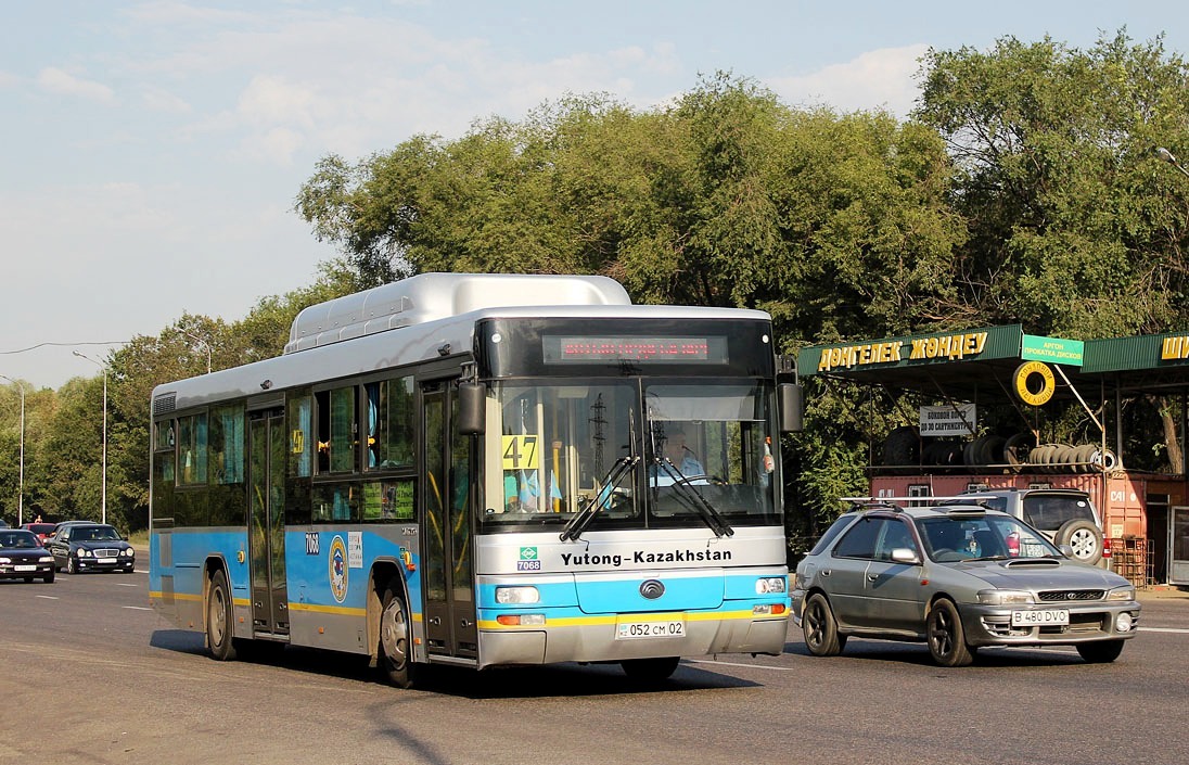 Алматы, Yutong ZK6118HGA № 7068