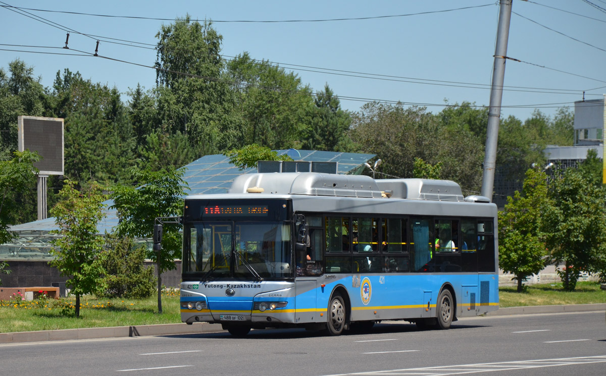 Алматы, Yutong ZK6118HGA № 421