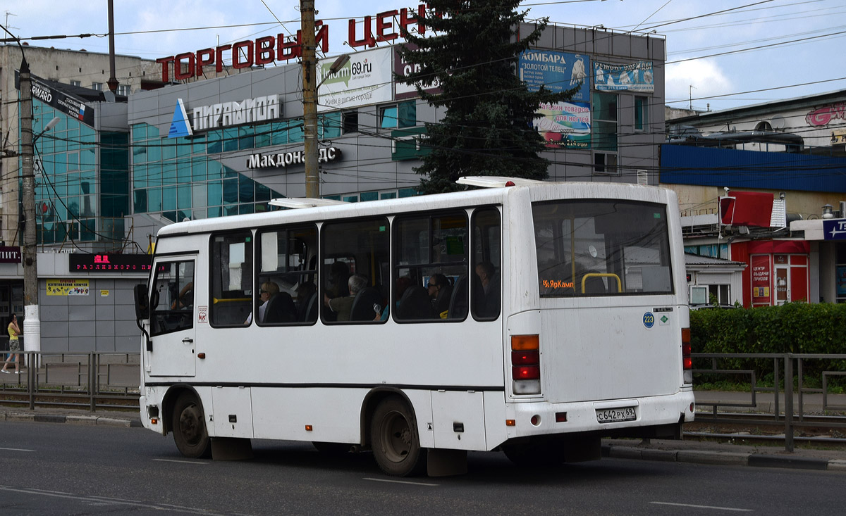 Тверская область, ПАЗ-320302-11 № С 642 РХ 69