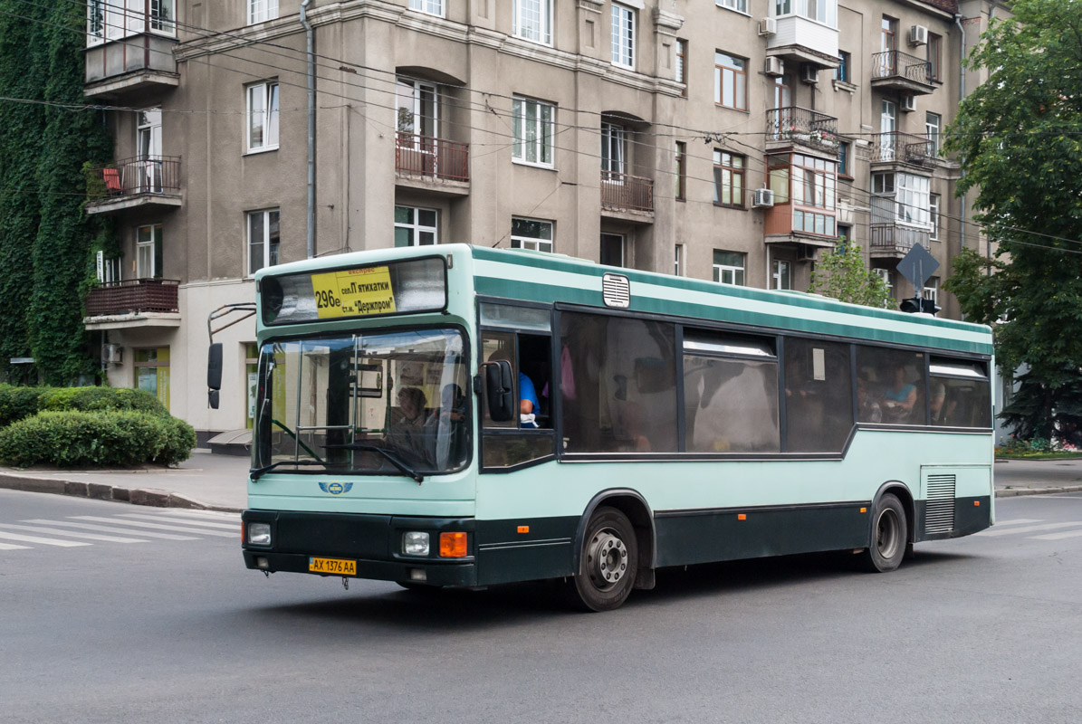 Харьковская область, Lauber № 571 — Фото — Автобусный транспорт