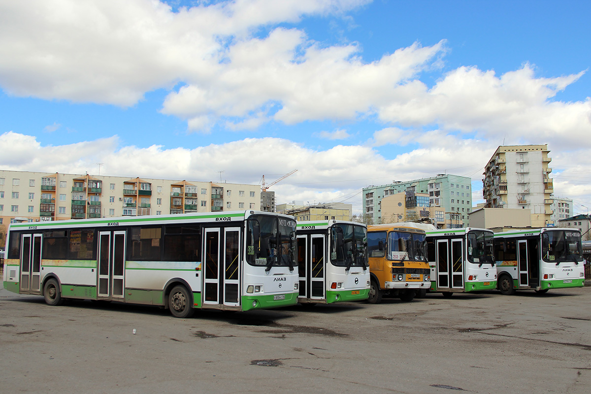 Sachos Respublika (Jakutija), LiAZ-5256.60 Nr. С 855 КС 14; Sachos Respublika (Jakutija) — Bus stations, End Stations