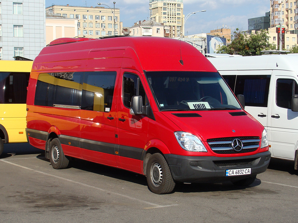 Черкасская область, Mercedes-Benz Sprinter W906 316CDI № CA 6832 CA