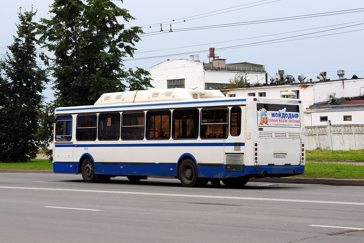 Новгородская область, ЛиАЗ-5256.57 № 382