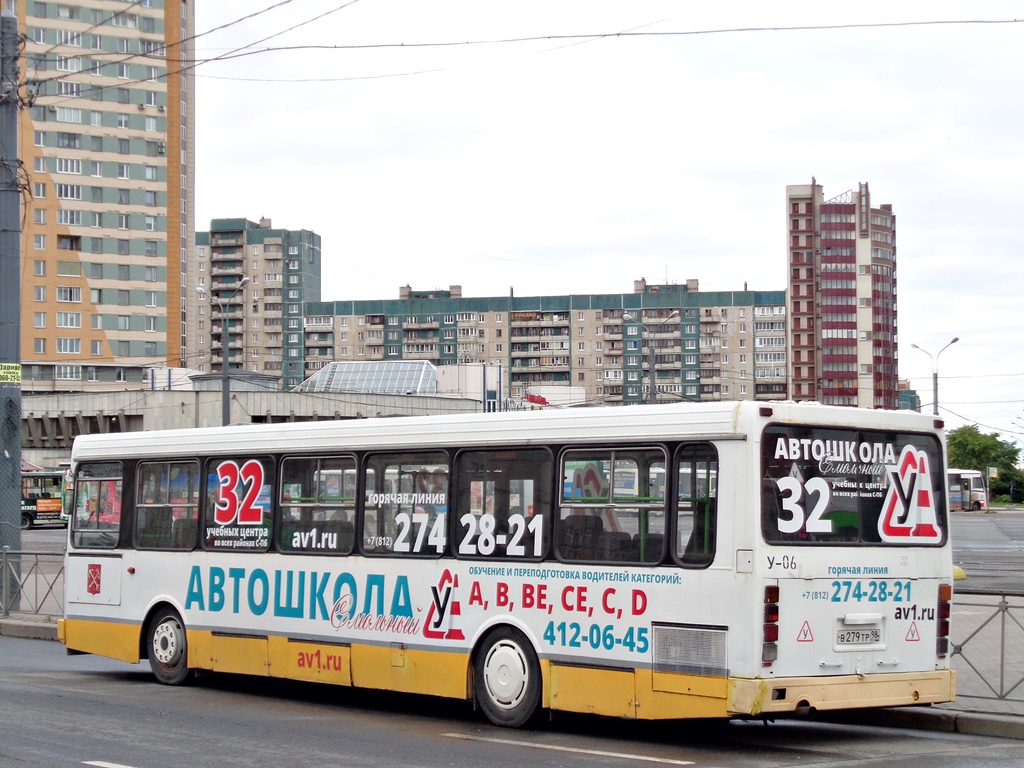 Санкт-Петербург, ЛиАЗ-5256.00 № В 279 ТР 98