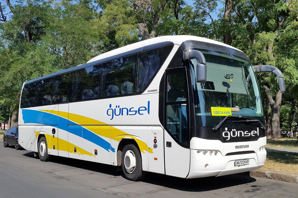 Киев, Neoplan P21 N2216SHD Tourliner SHD № AA 5729 KP