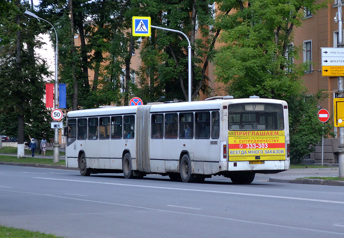 Псковская область, Mercedes-Benz O345G № 697