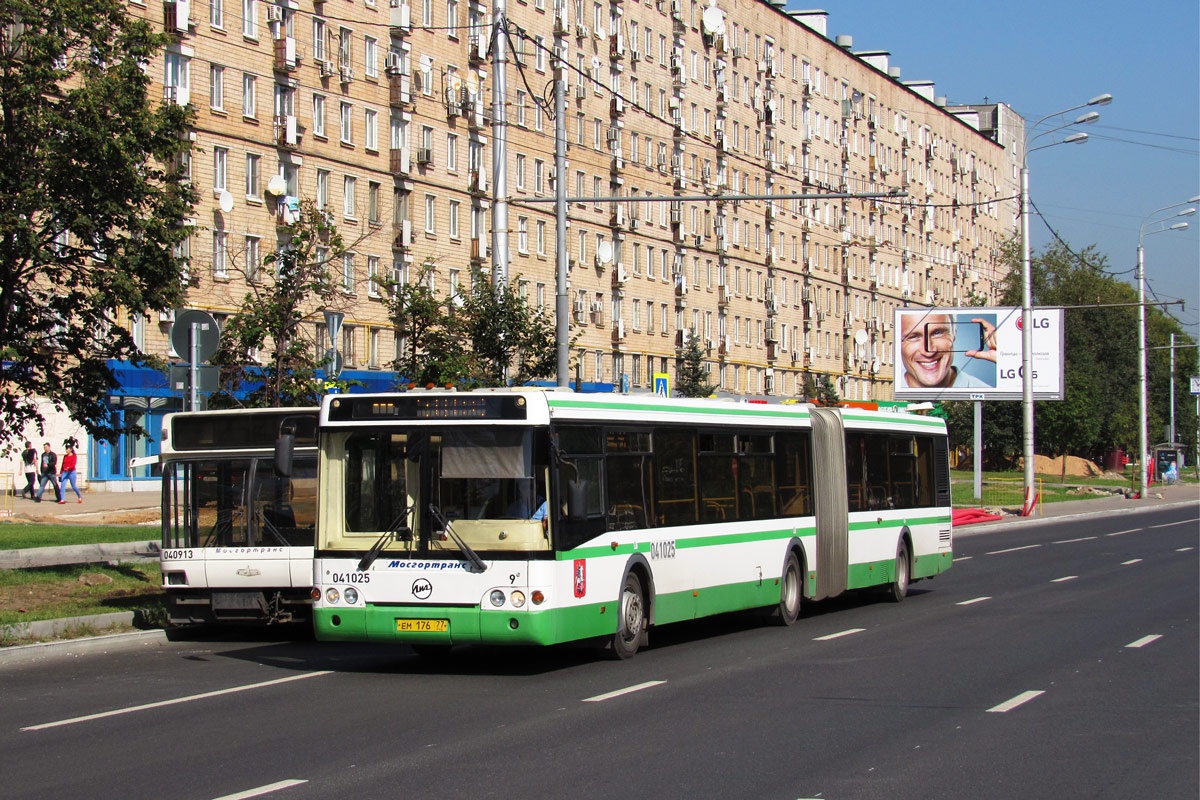 Москва, ЛиАЗ-6213.20 № 041025